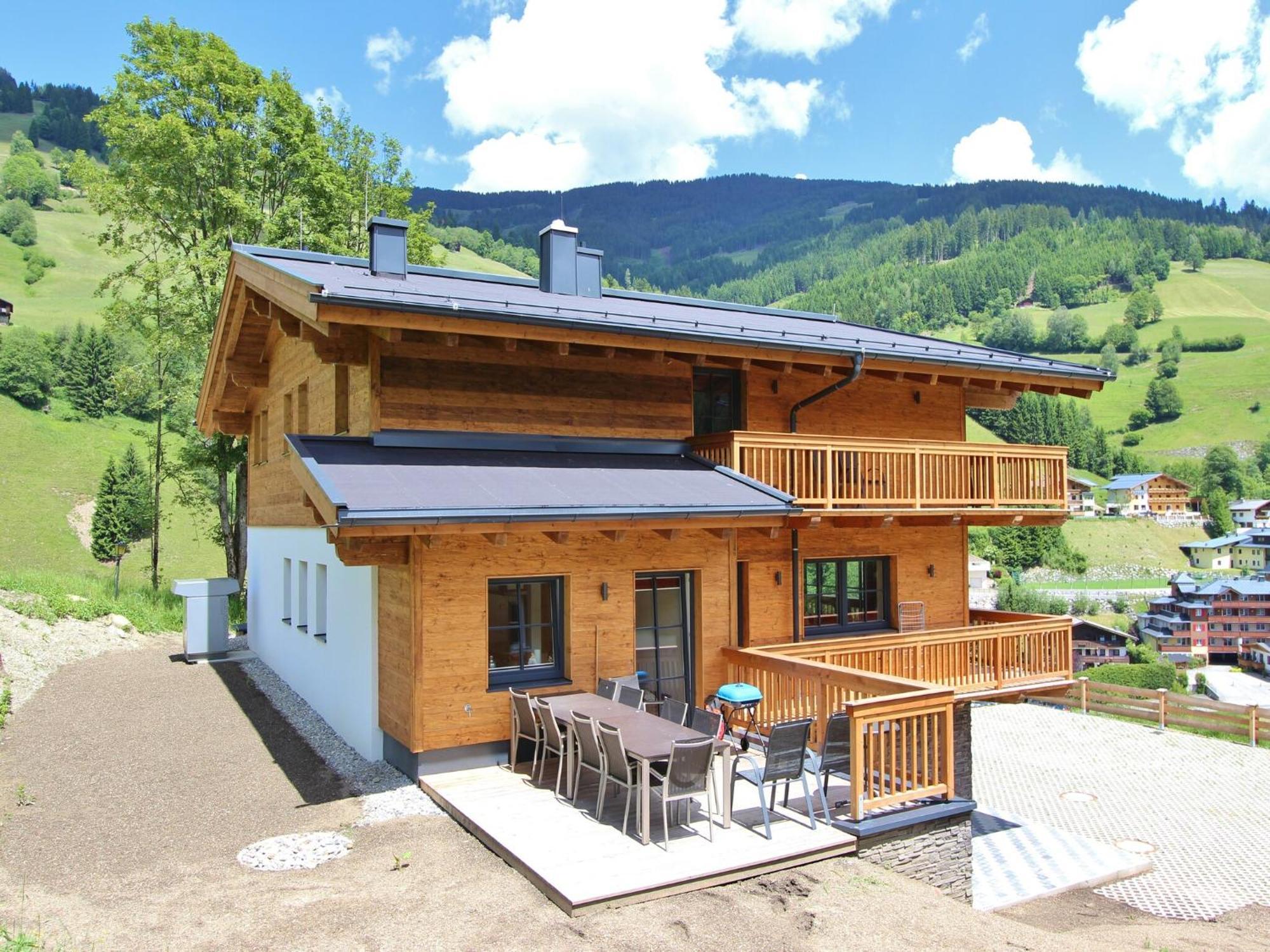 Chalet Modern With Sauna Near Area In Salzburg *