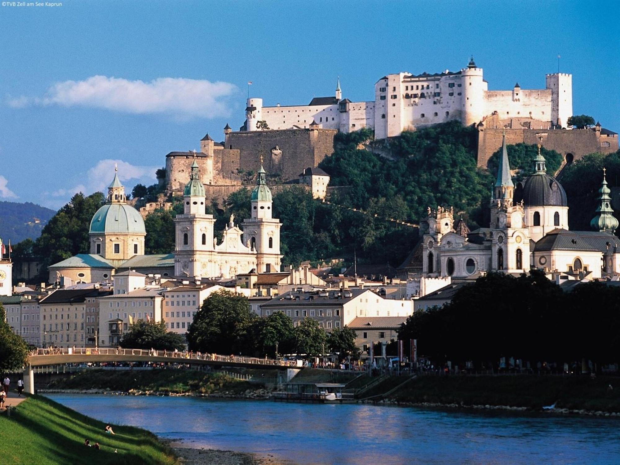 Modern With Sauna Near Area In Salzburg *